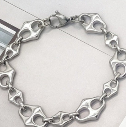 New European And American Stainless Steel Pig Nose Bracelet