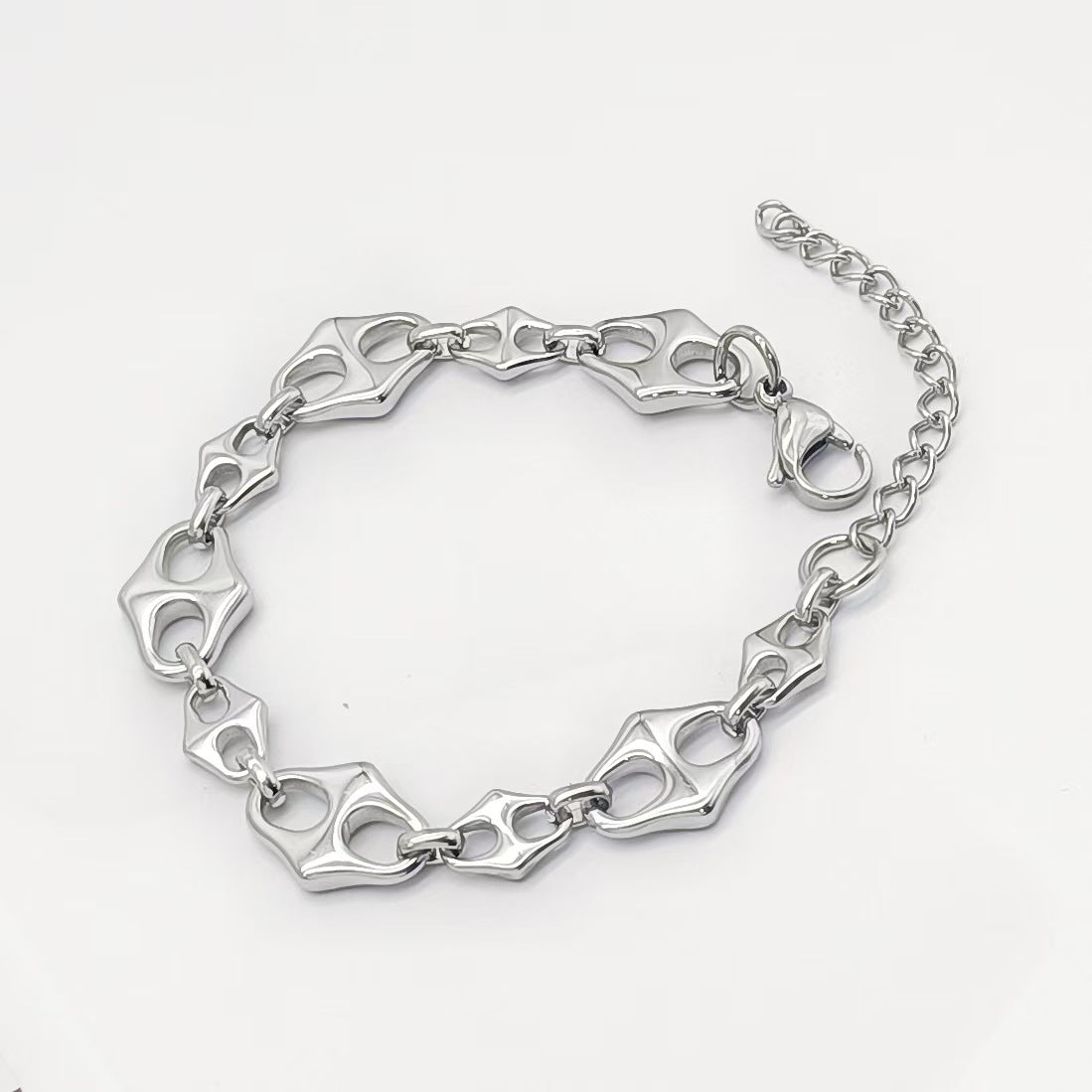 New European And American Stainless Steel Pig Nose Bracelet